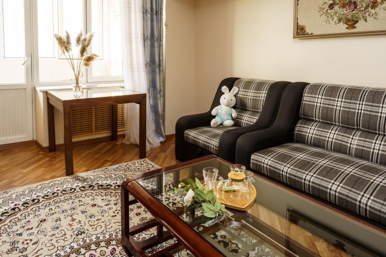 Золотой Квадрат 60 Кв2 Apartment Алма Ата Екстериор снимка