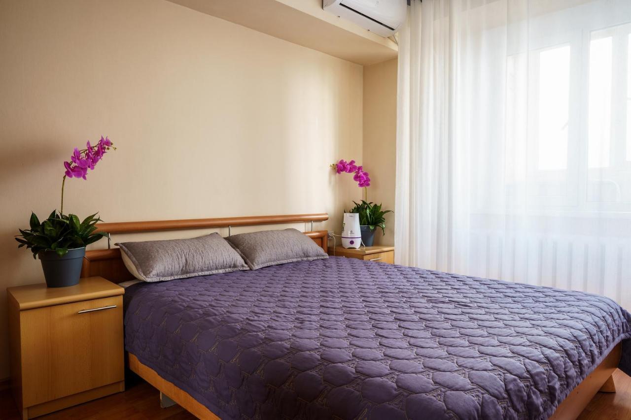Золотой Квадрат 60 Кв2 Apartment Алма Ата Екстериор снимка