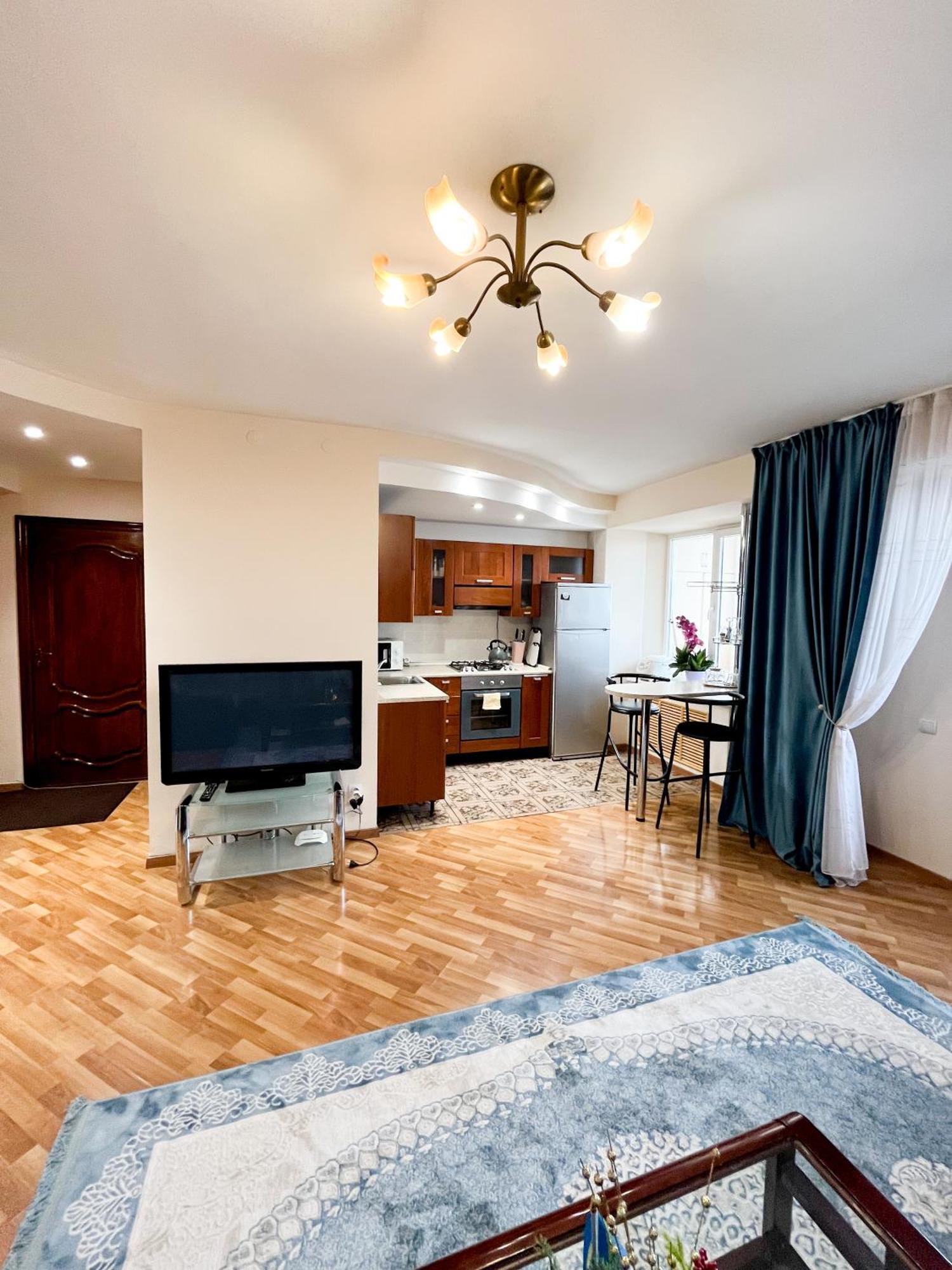 Золотой Квадрат 60 Кв2 Apartment Алма Ата Екстериор снимка